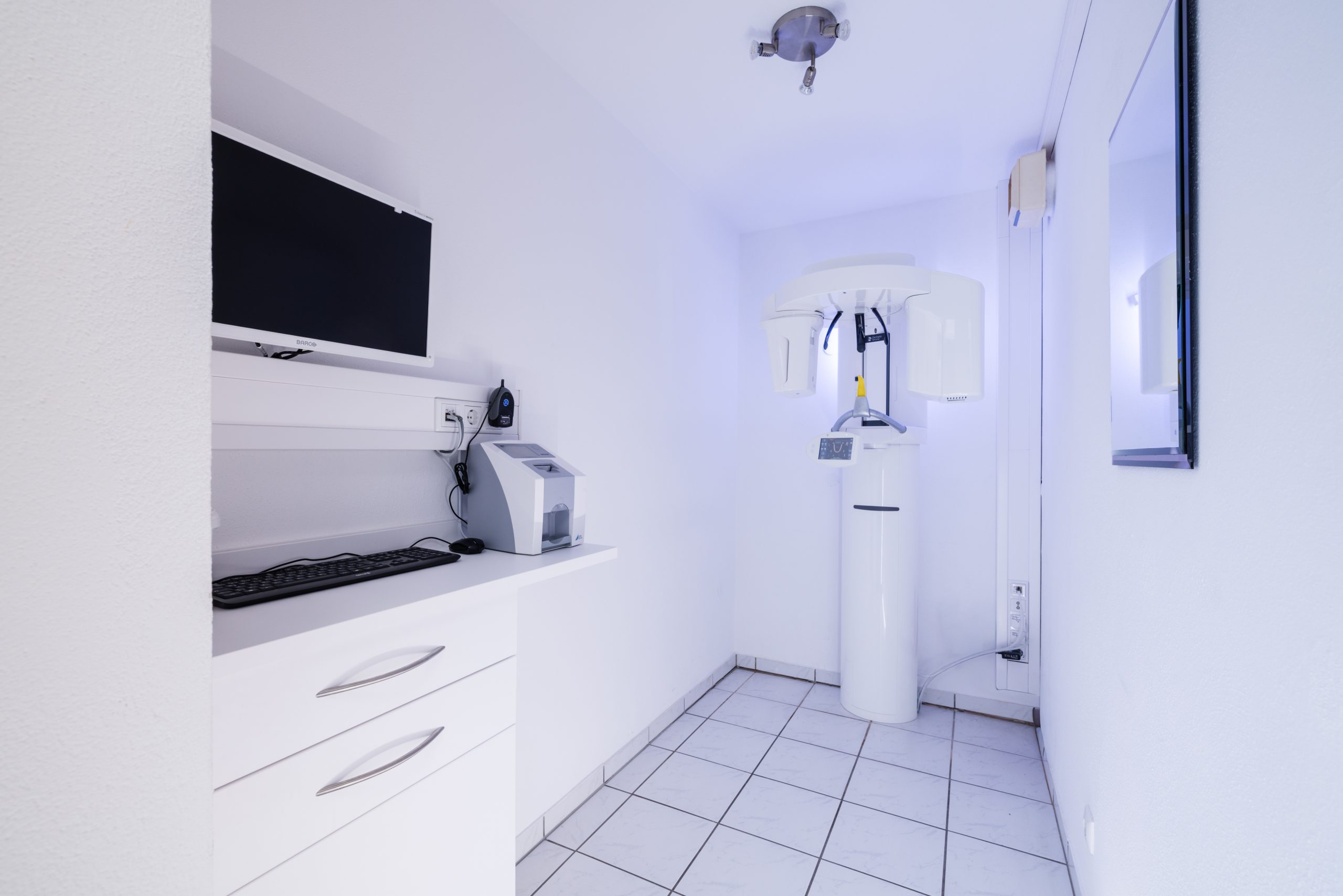 Röntgenraum Zahnarztpraxis Dr. Micha von Nordheim in Dießen am Ammersee